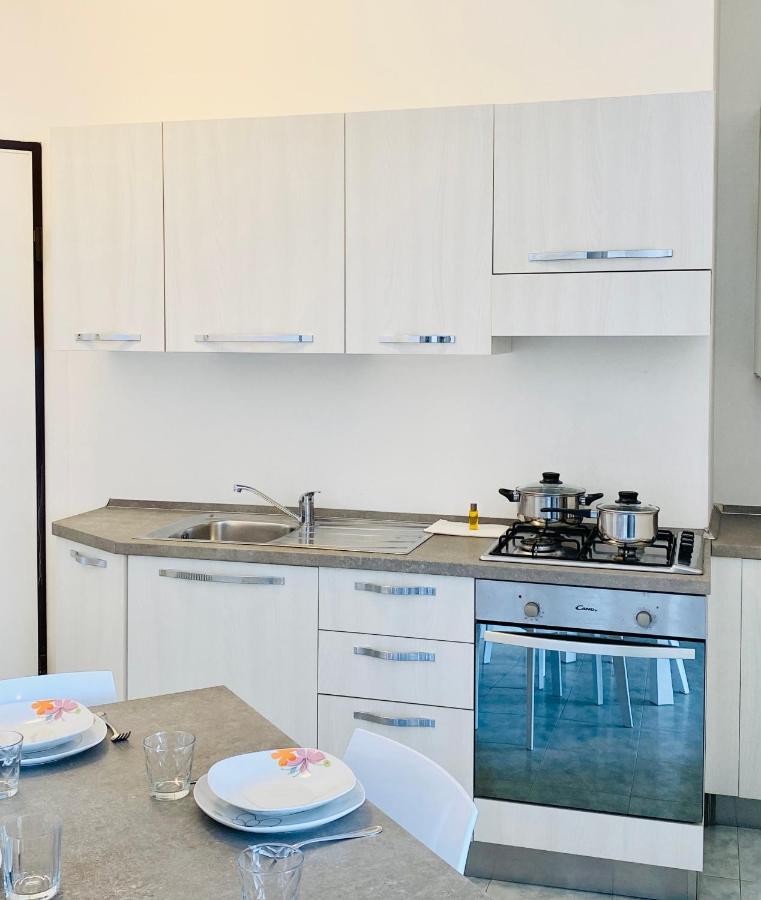 Margherita 8 Apartment - Ground Floor Rimini Bagian luar foto